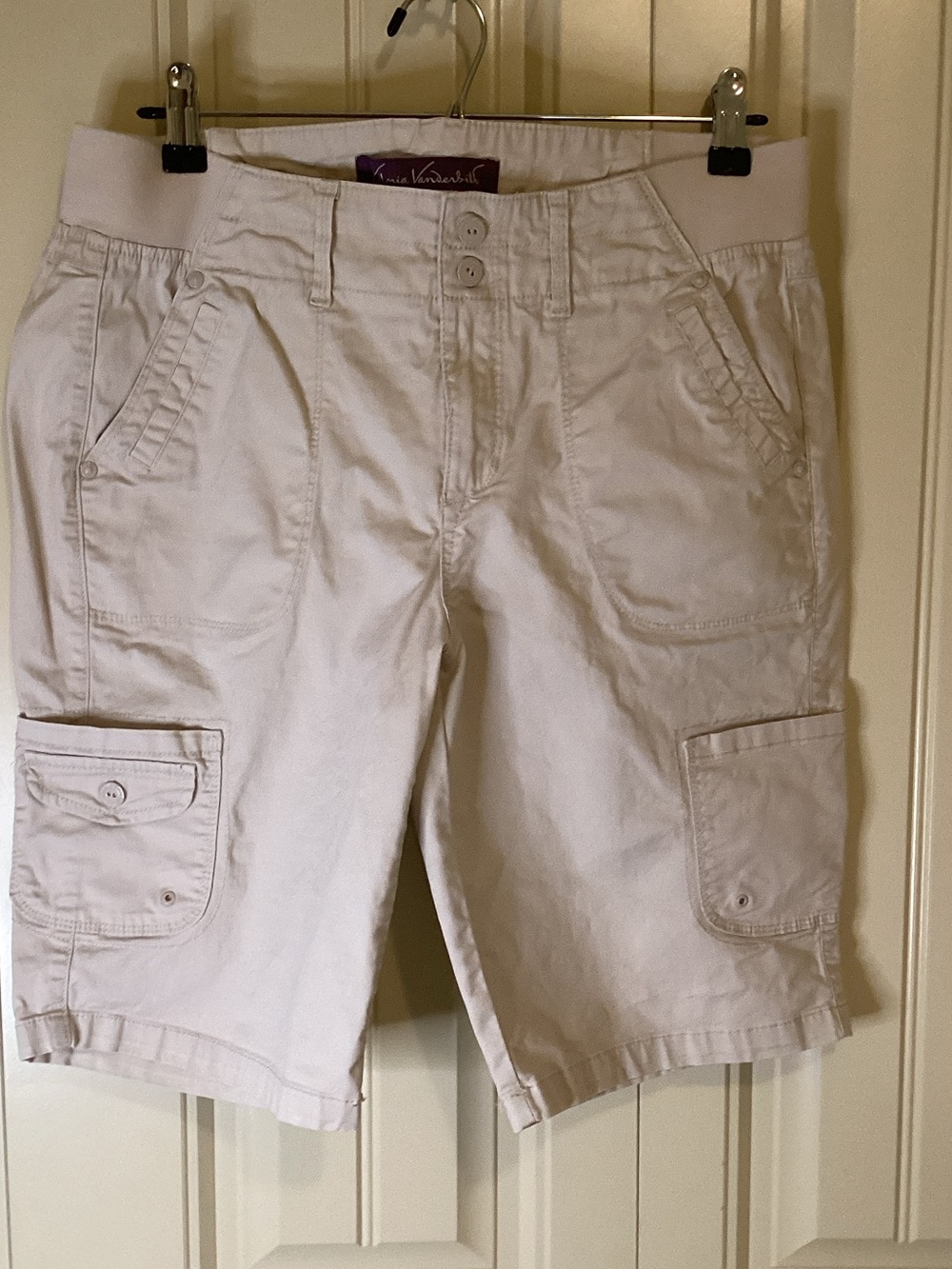 Gloria Vanderbilt Light Beige Cargo Bermuda Shorts